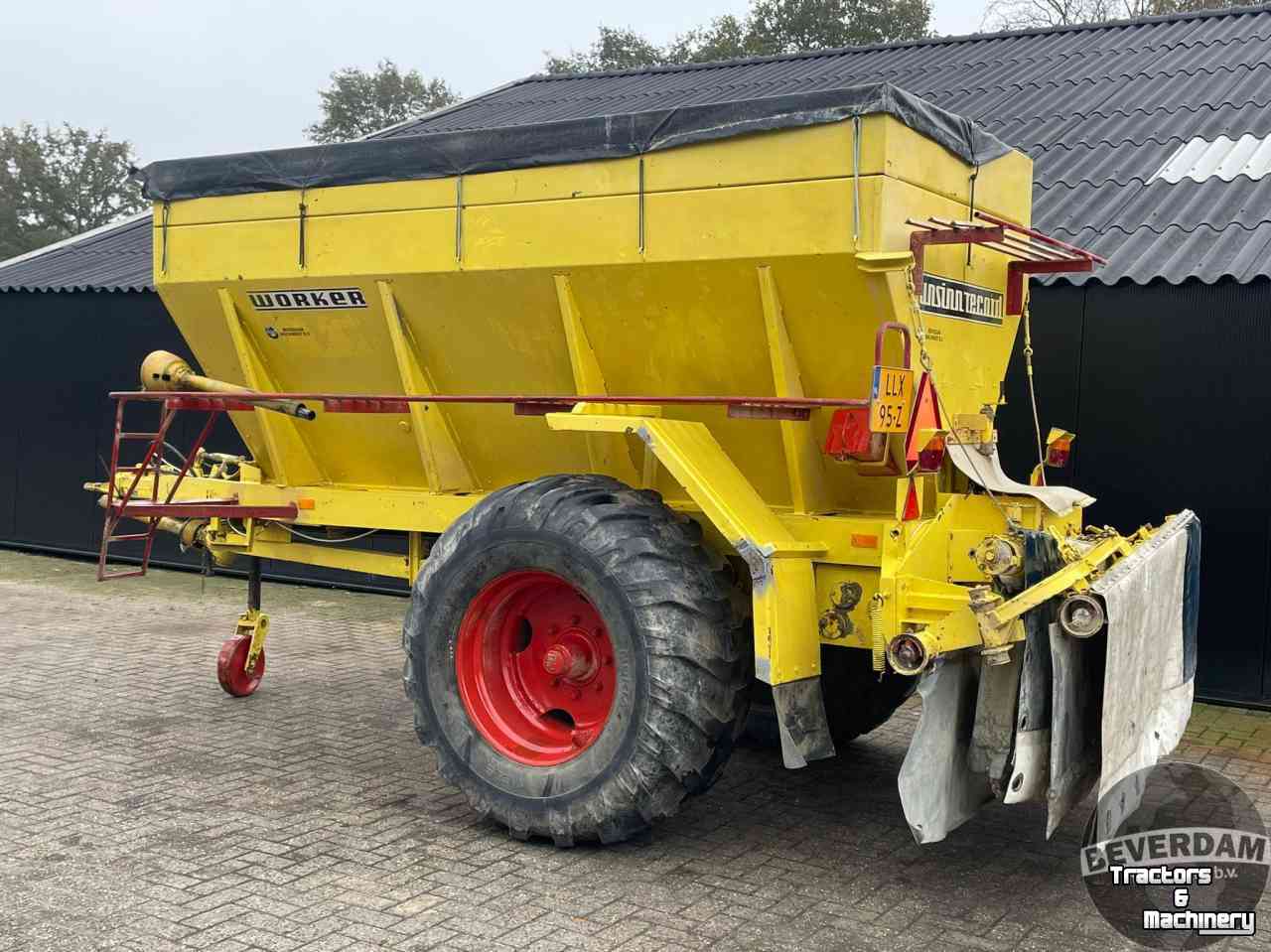 Lime spreader Unsinn Record WR 6000 kalkstrooier