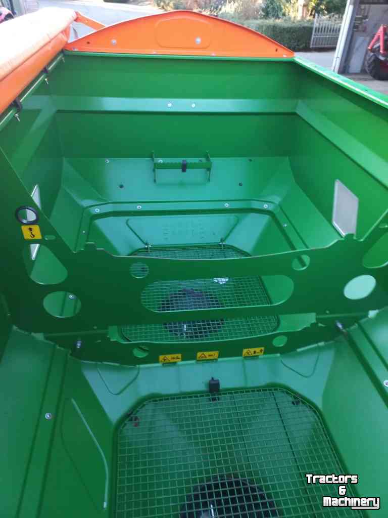 Fertilizer spreader Amazone ZA-V 4200 Easy