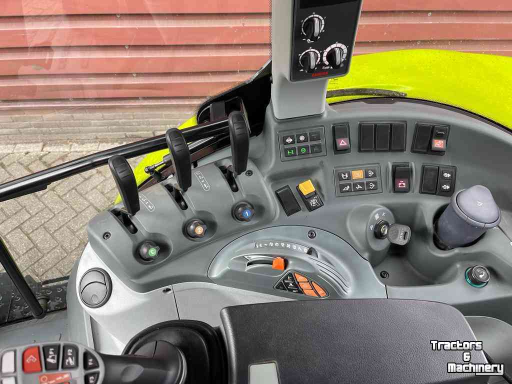 Tractor Claas Arion 420