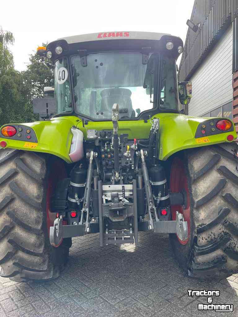 Tractor Claas Arion 420
