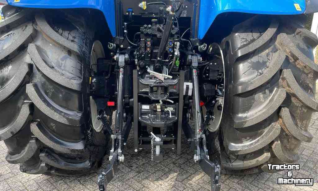 Tractors New Holland T7.215S