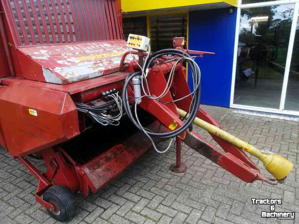 Self-loading wagon Strautmann Vitesse 230 Opraapwagen