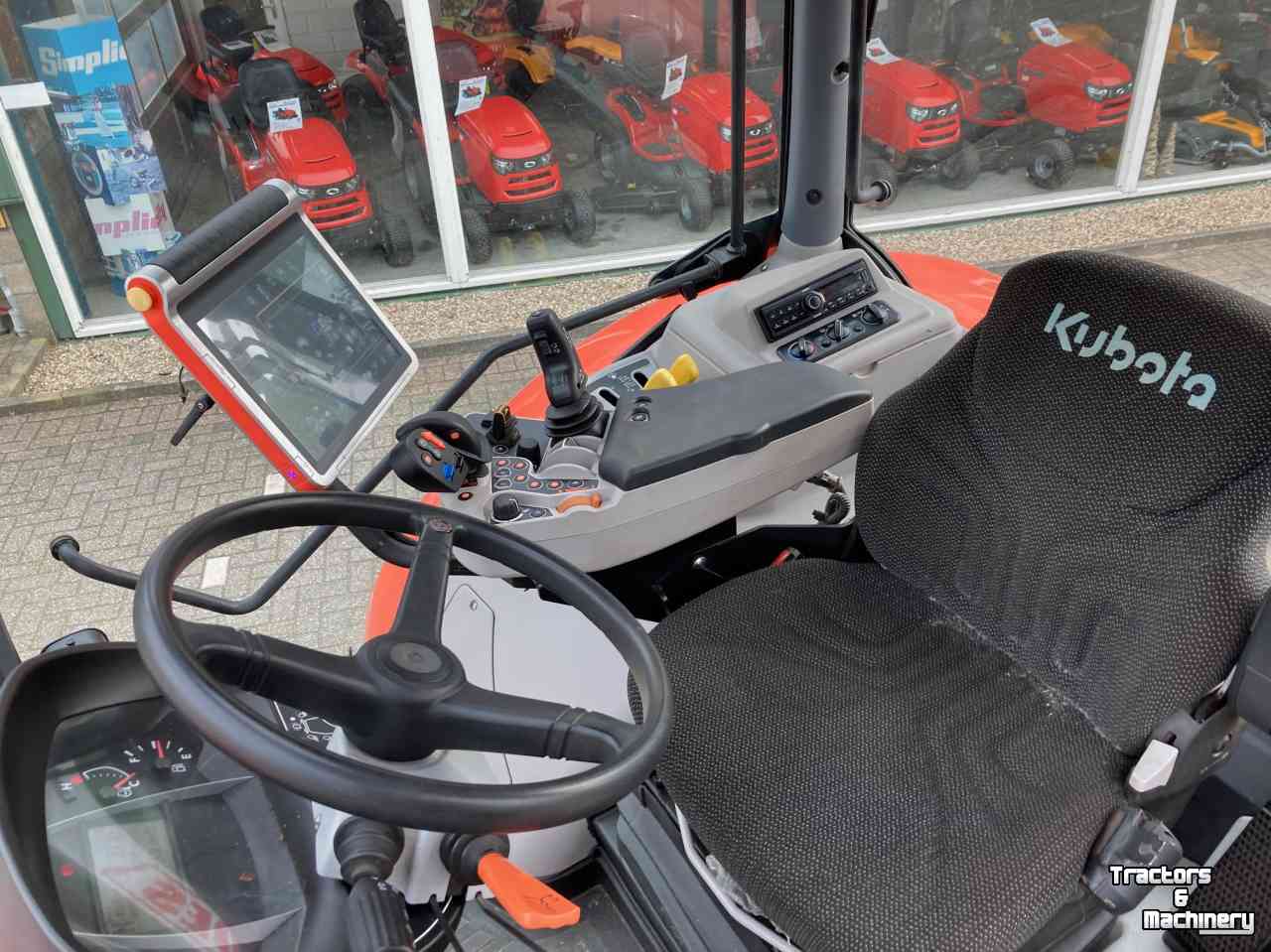 Tractor Kubota M7151  KVT
