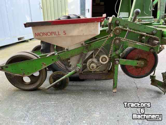 Vegetable- / Precision-seed drill Accord monopill S