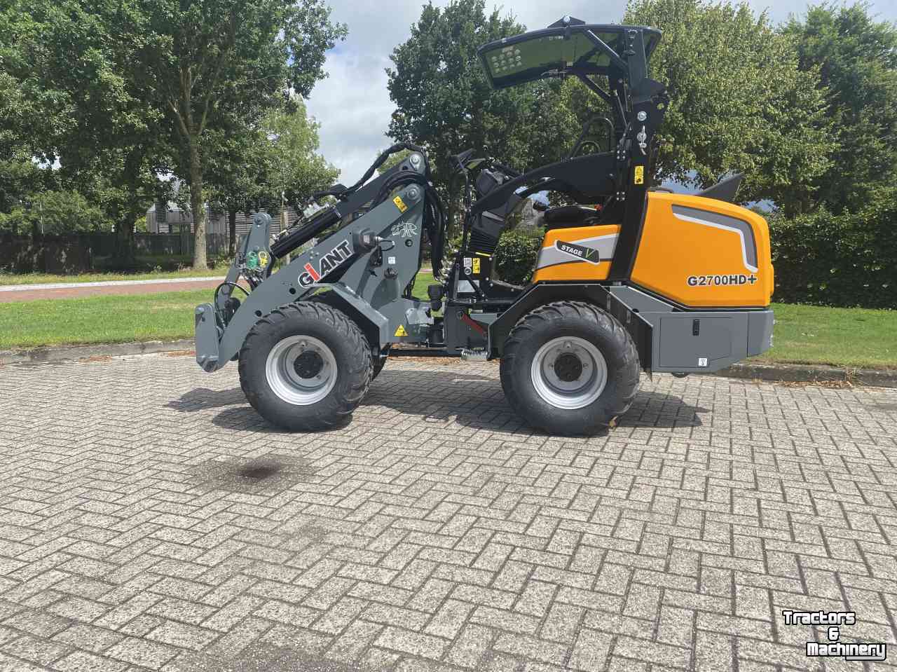 Wheelloader Giant G2700 HD+