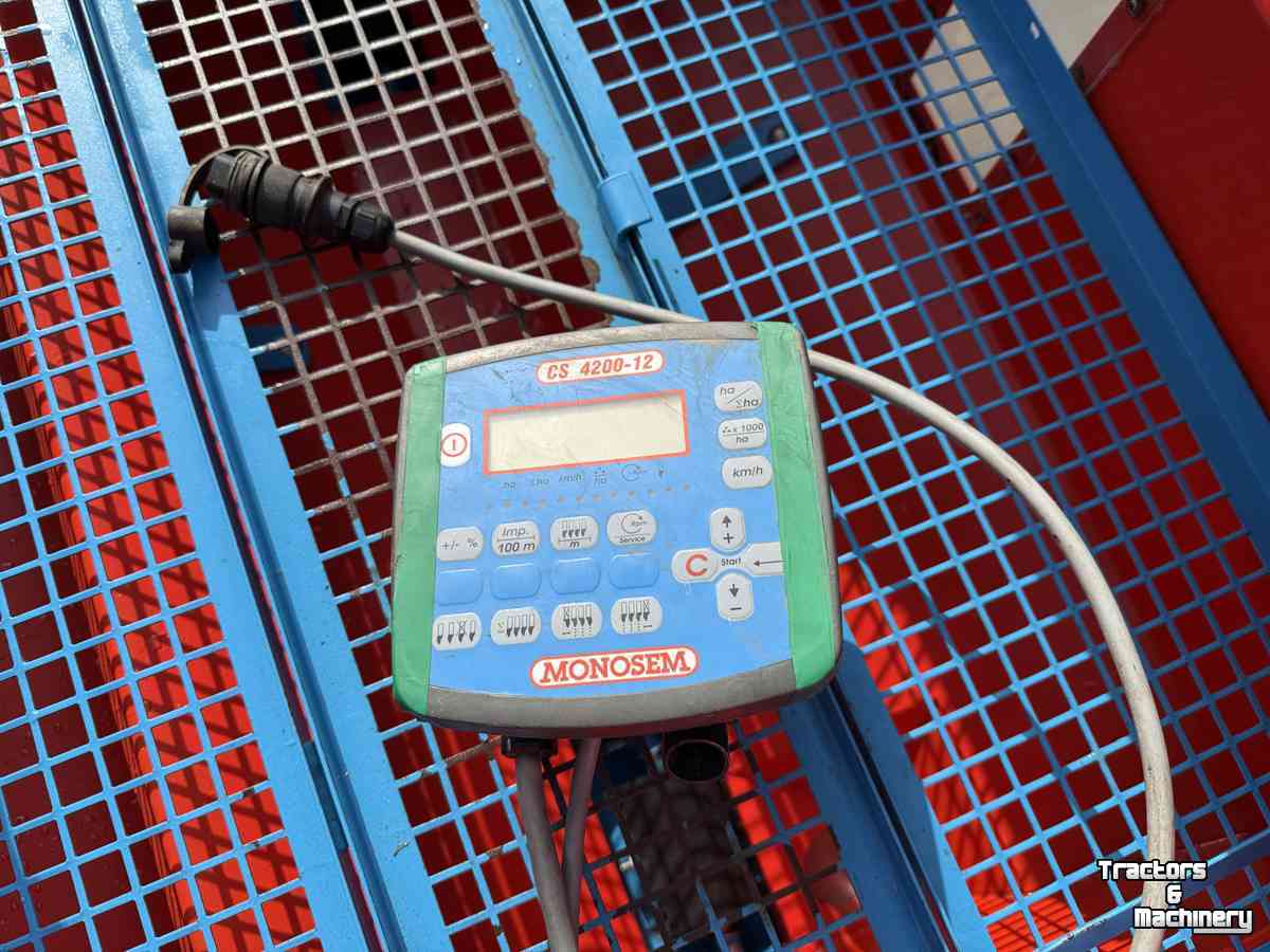 Seed drill Monosem NG4. 6rij maiszaaimachine