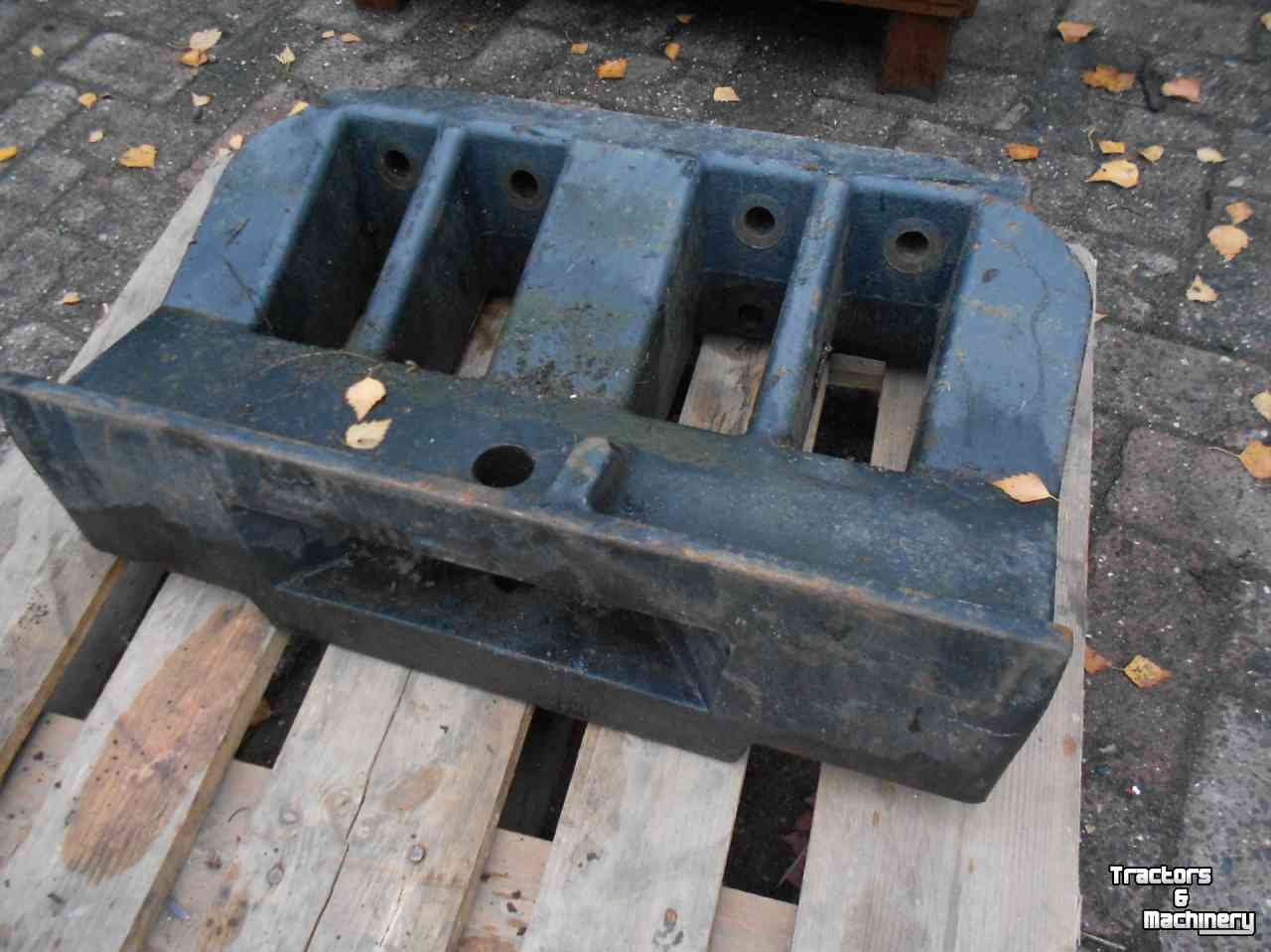 Used parts for tractors Massey Ferguson gewichtendrager