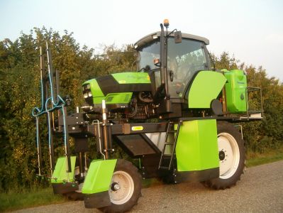 Tractors Deutz-Fahr Agroplus 310