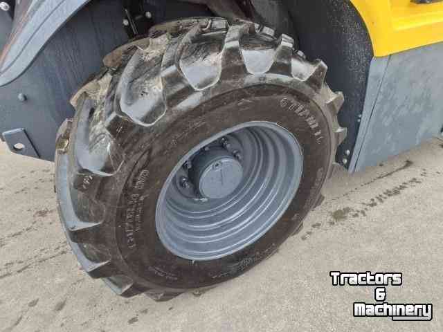 Telehandler New Holland TH7.37