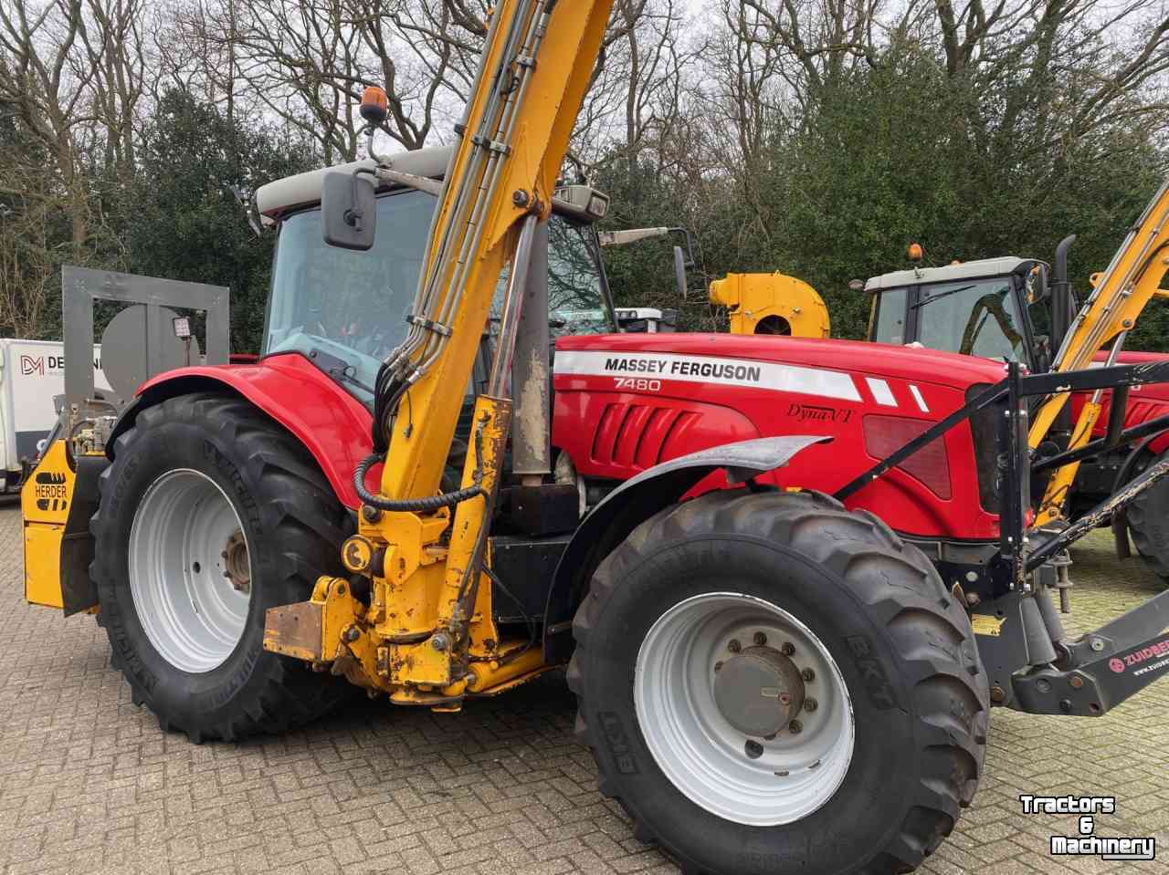 Tractor MF 7480 Dyna VT