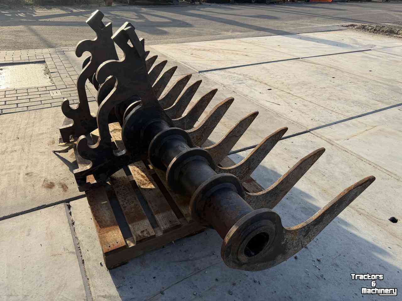 Other attachments and accessories  Rooiriek