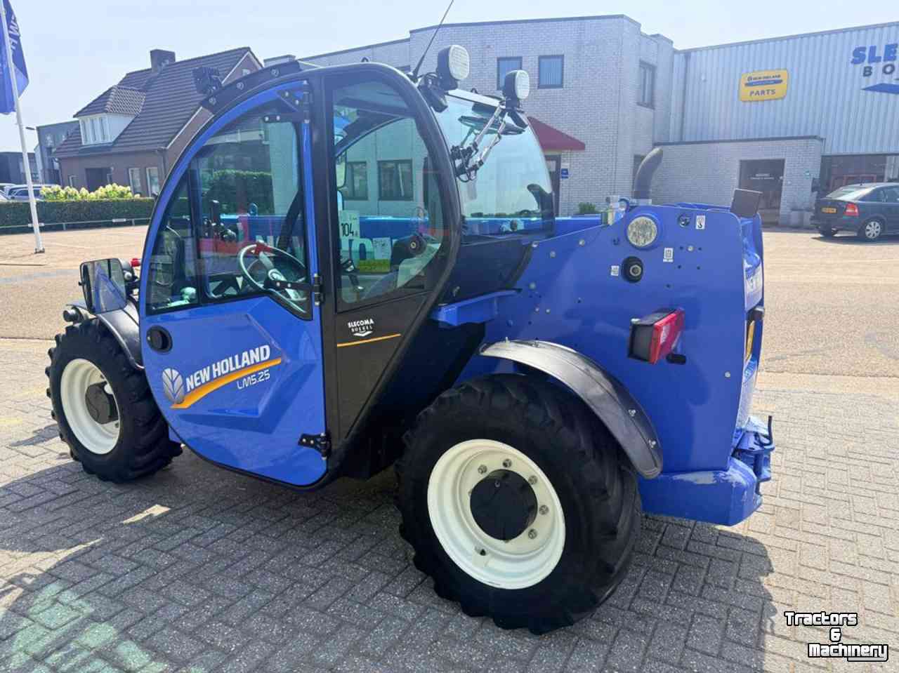 Telehandler New Holland LM5.25 Verreiker