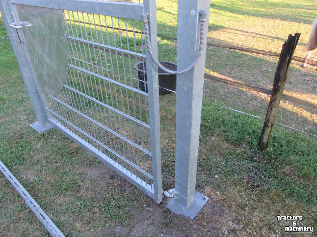 Fencing  toegangspoort