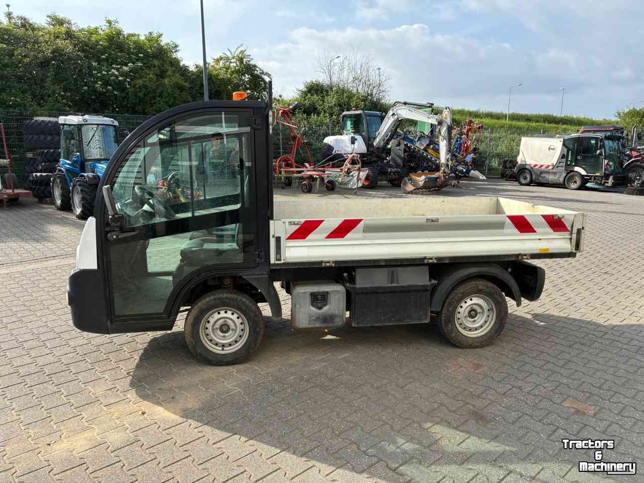 Other lawn and garden equipment and accessories  Mega RNH9 electrische wagen
