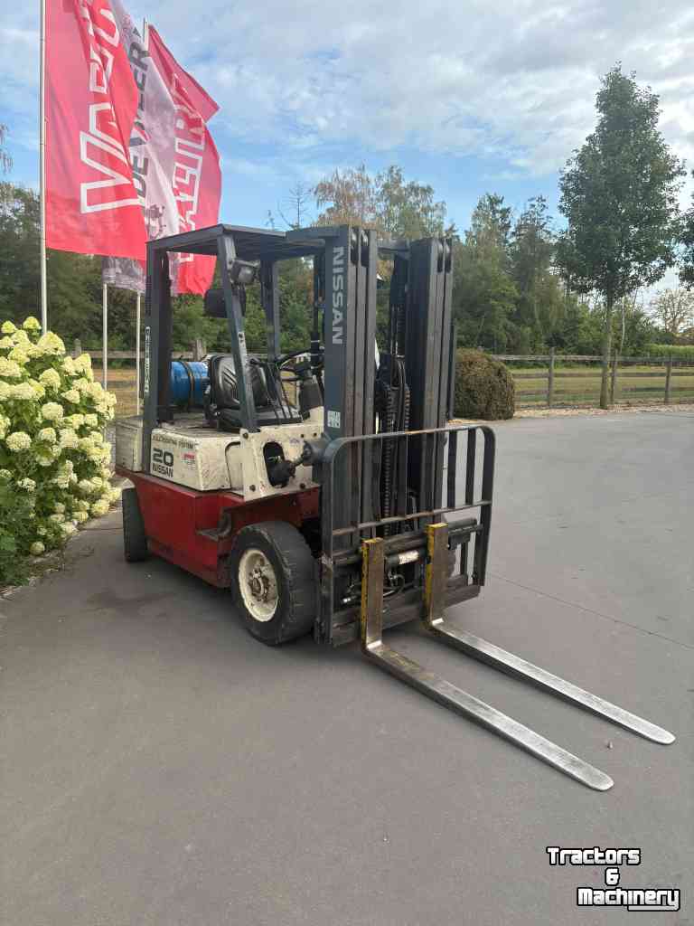 Forklift Nissan PJ01A20U