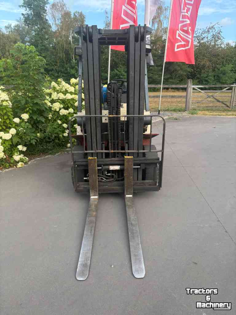 Forklift Nissan PJ01A20U
