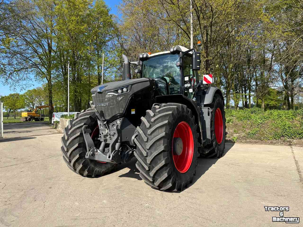Tractors Fendt 1046 profi / rufa / black beauty