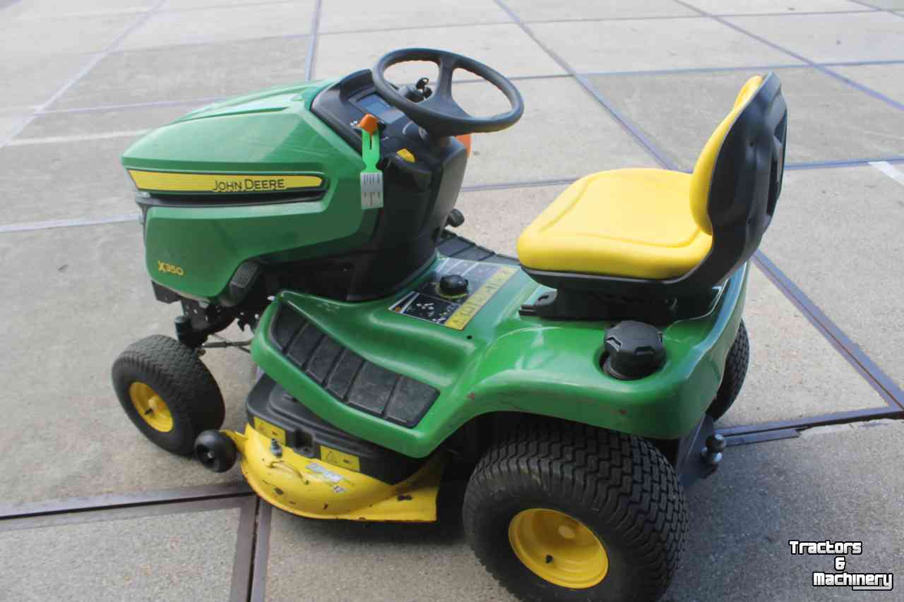 Ride-on mower John Deere X350 zitmaaier maaitrekker mulching grasmaaier