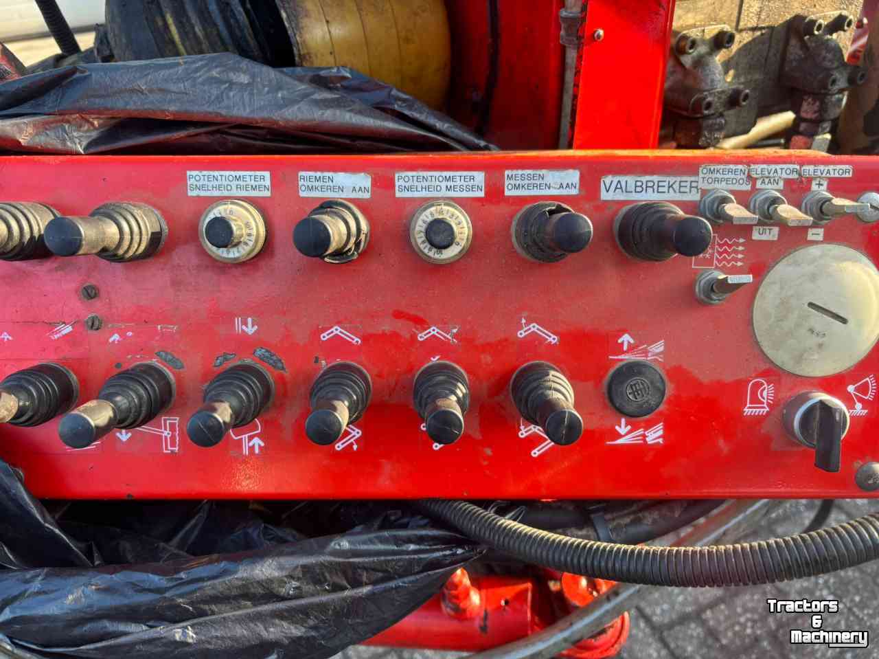 Carrot harvester Dewulf GK IIS