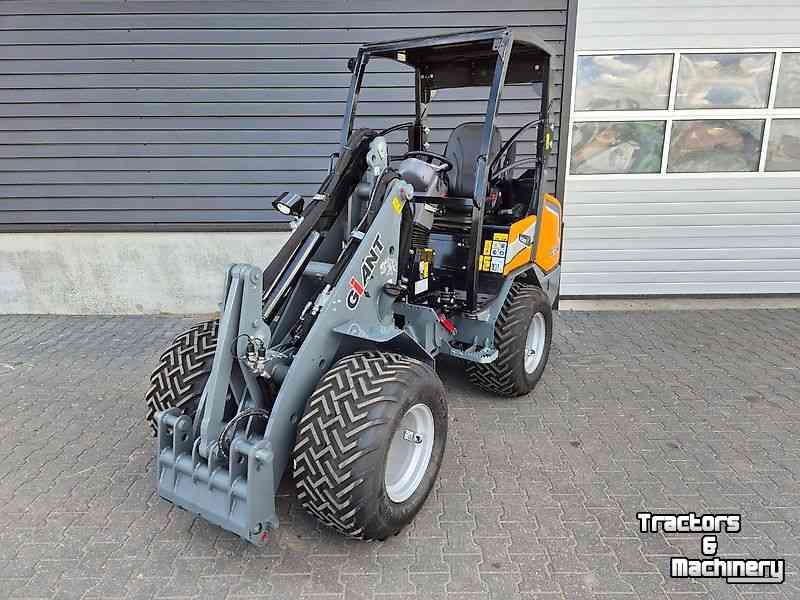 Wheelloader Giant G2700HD Kniklader Nieuw