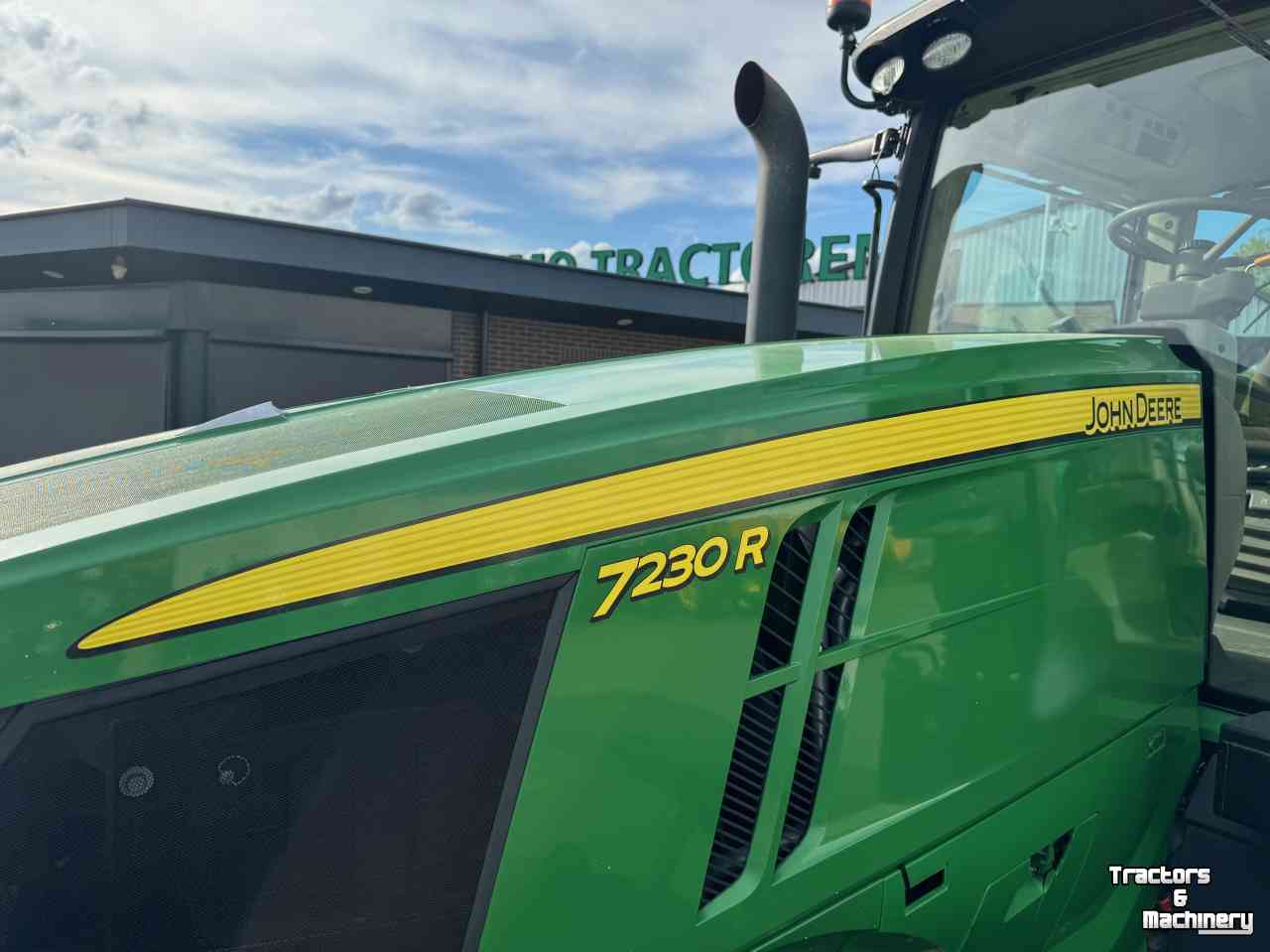 Tractors John Deere 7230R E23 40-eco 2015 4415 UUR!!!