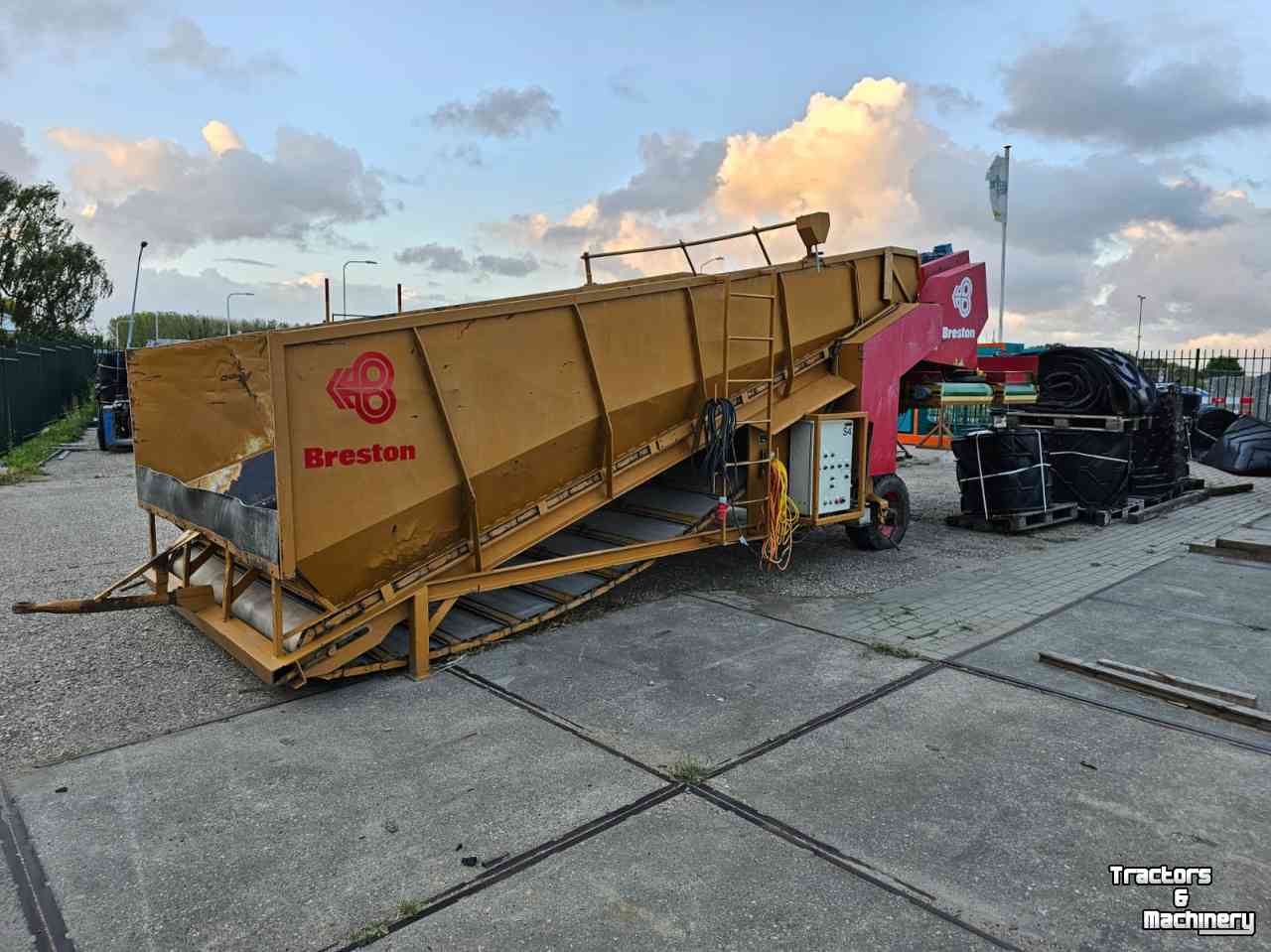 Receiving hopper Breston NB 10-250 8R