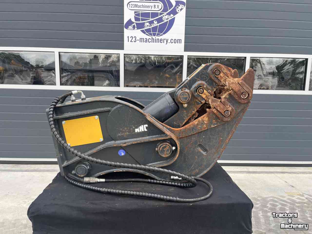 Concrete Pulverizers Mecalac Beton breker 4.5/1 ton