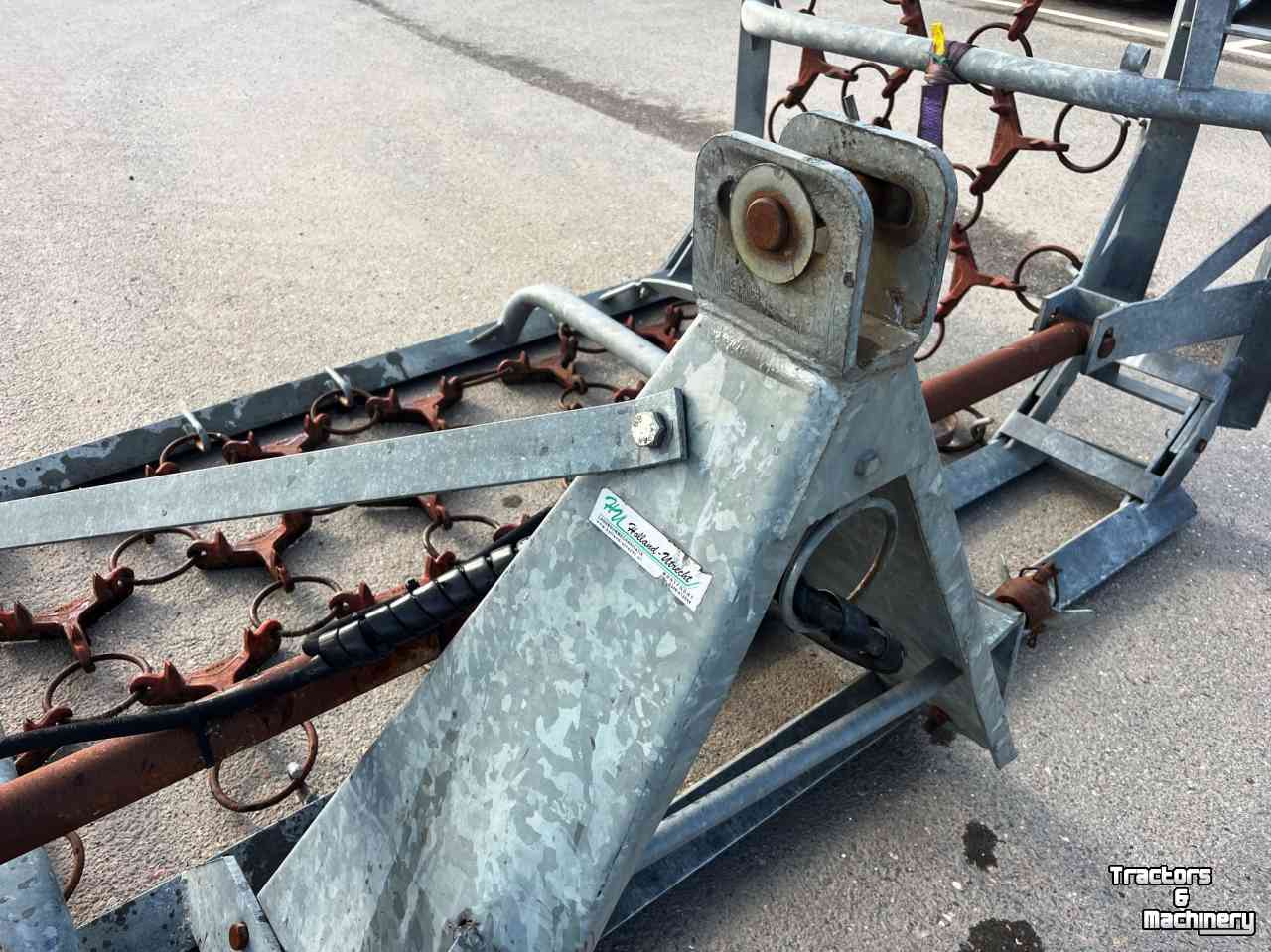 Pasture harrow Agromet 8 meter weidesleep