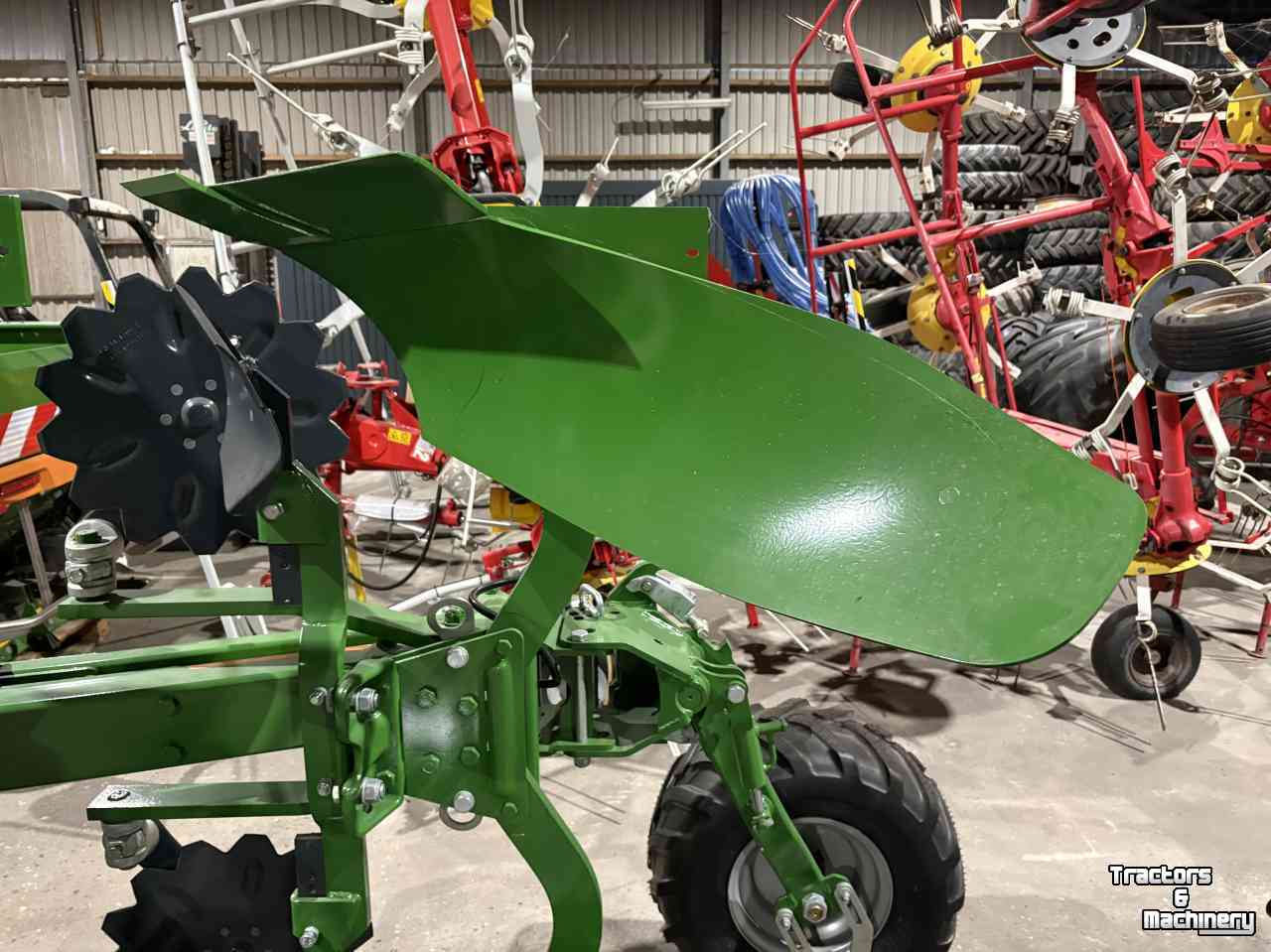 Ploughs Amazone Cayros XMS950-V 3+1 4 schaar