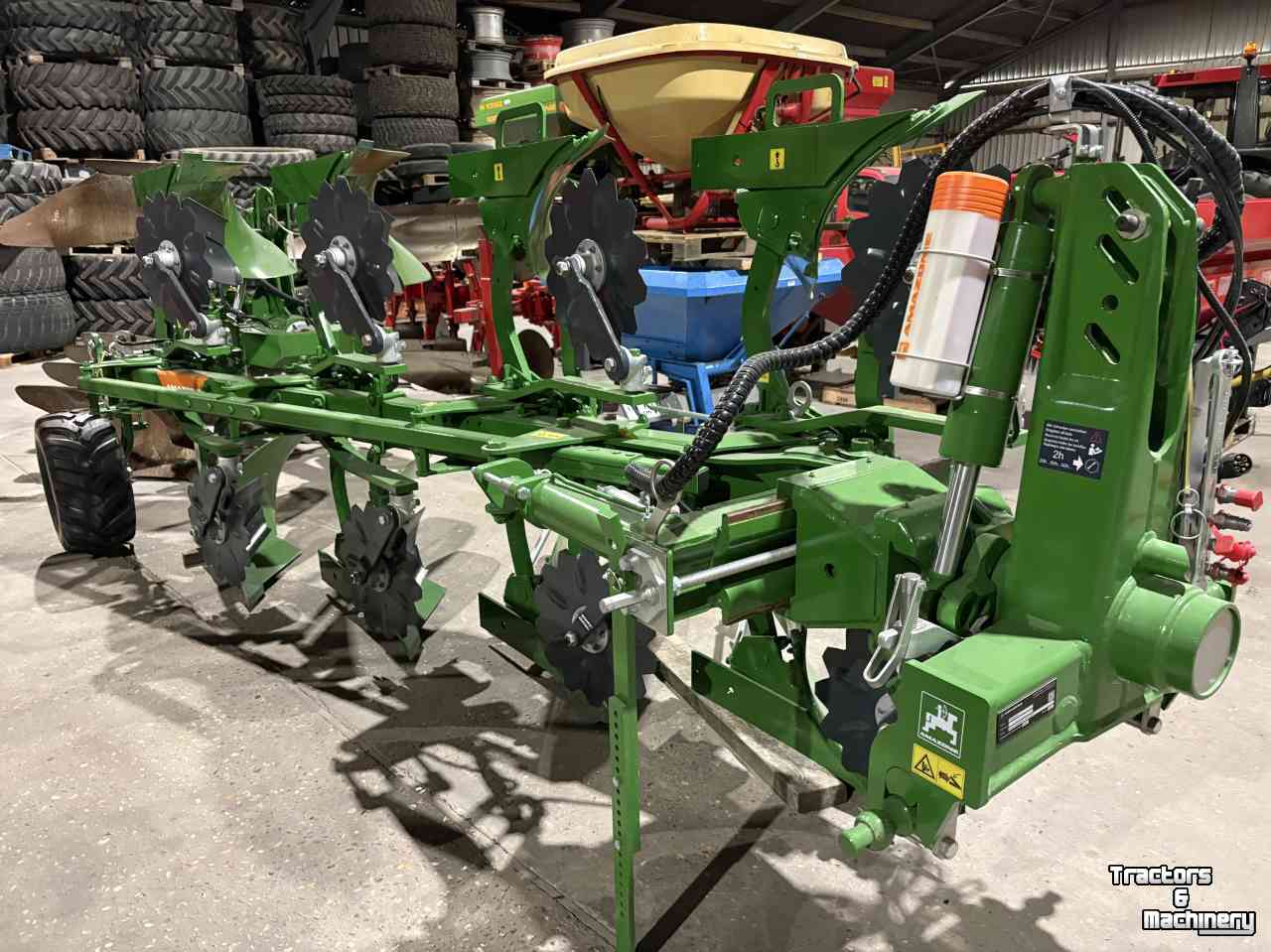 Ploughs Amazone Cayros XMS950-V 3+1 4 schaar