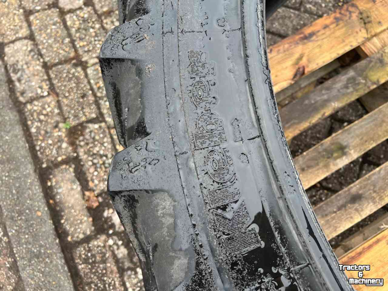 Wheels, Tyres, Rims & Dual spacers Kleber 203/95R48 set