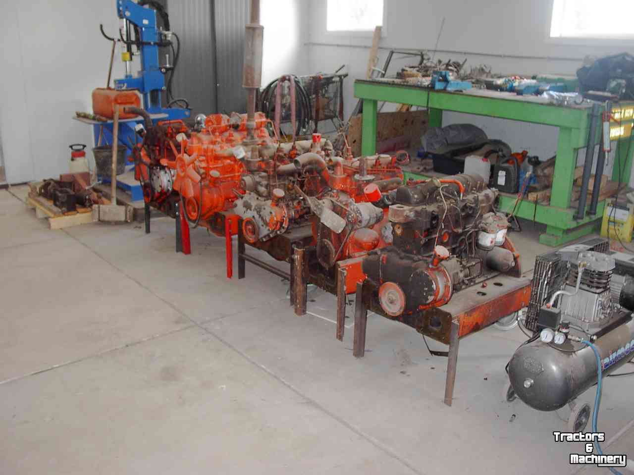 Other tractors and accessories David Brown Alle type s Case en David Brown onderdelen