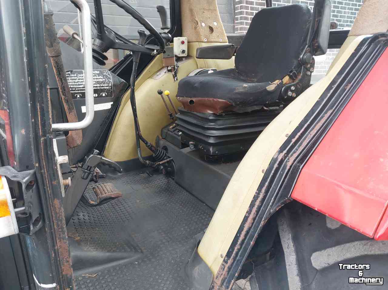 Tractors Case-IH 743XL met voorlader