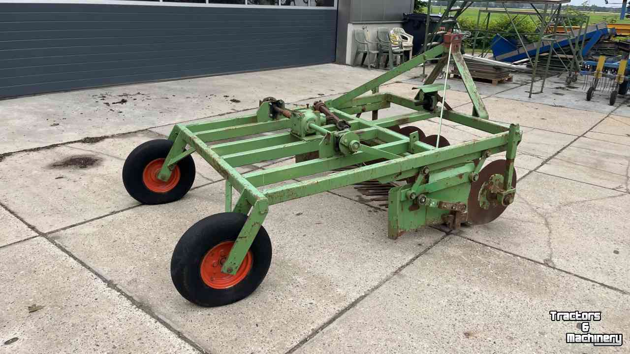 Other harvesters and accessories Basrijs Lichter aardbeien