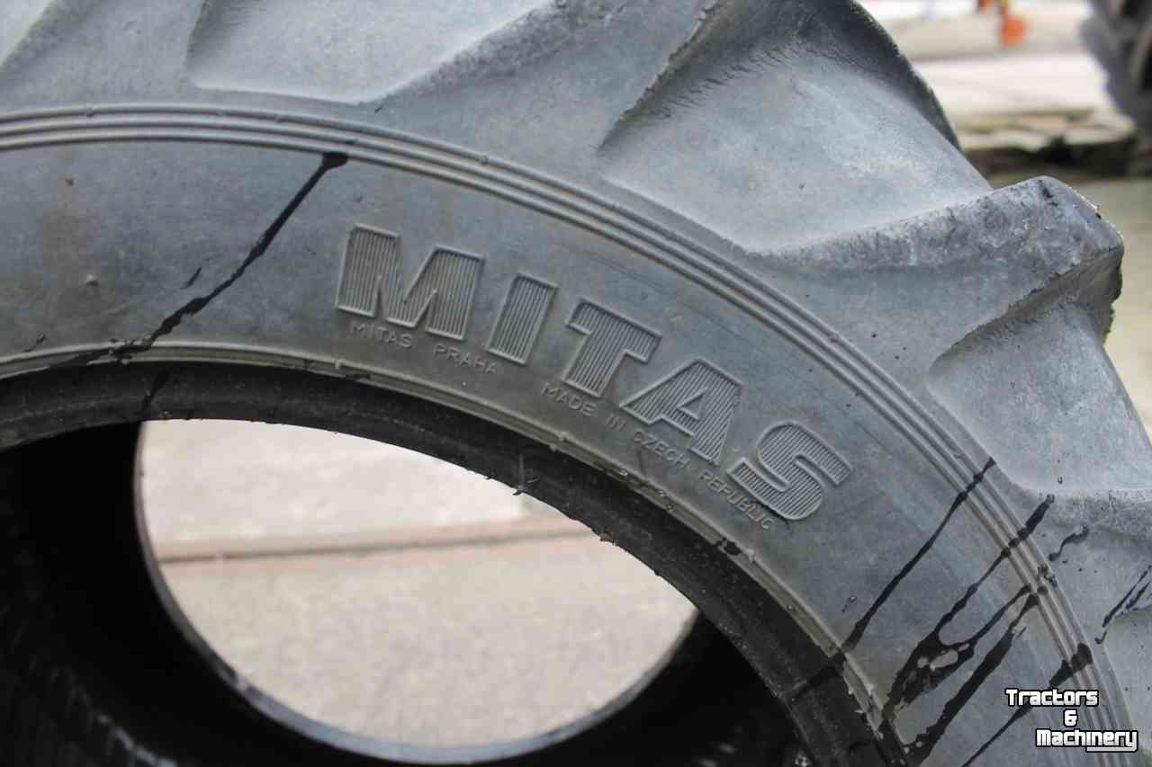 Wheels, Tyres, Rims & Dual spacers Mitas 31x15.50-15 TR07 shovelbandjes trekkerprofiel