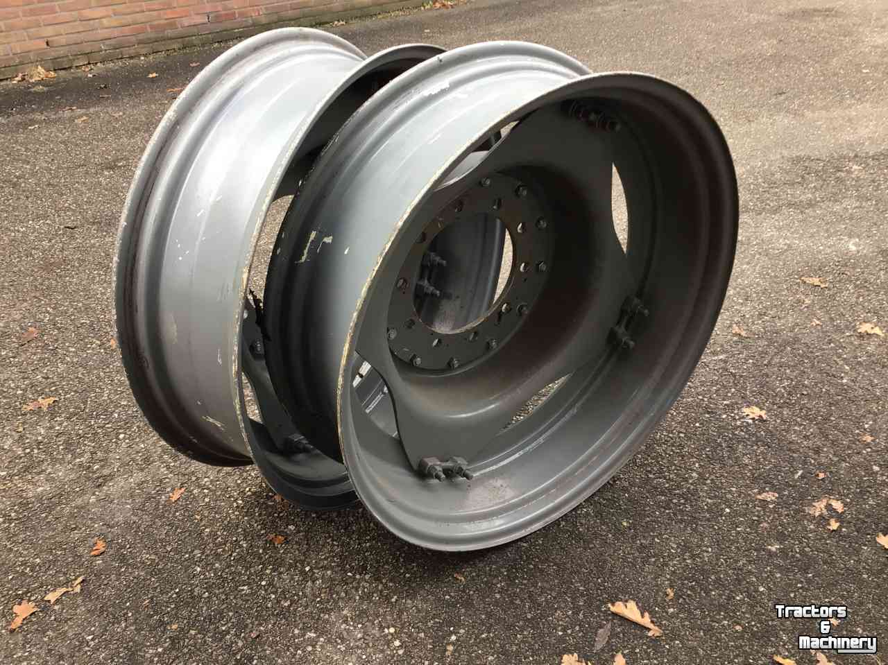Wheels, Tyres, Rims & Dual spacers Molcon W10-36