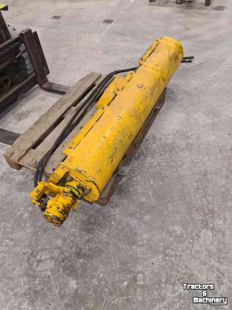 Diverse used spare-parts Herder 150 Vijzel / Vijzelbak
