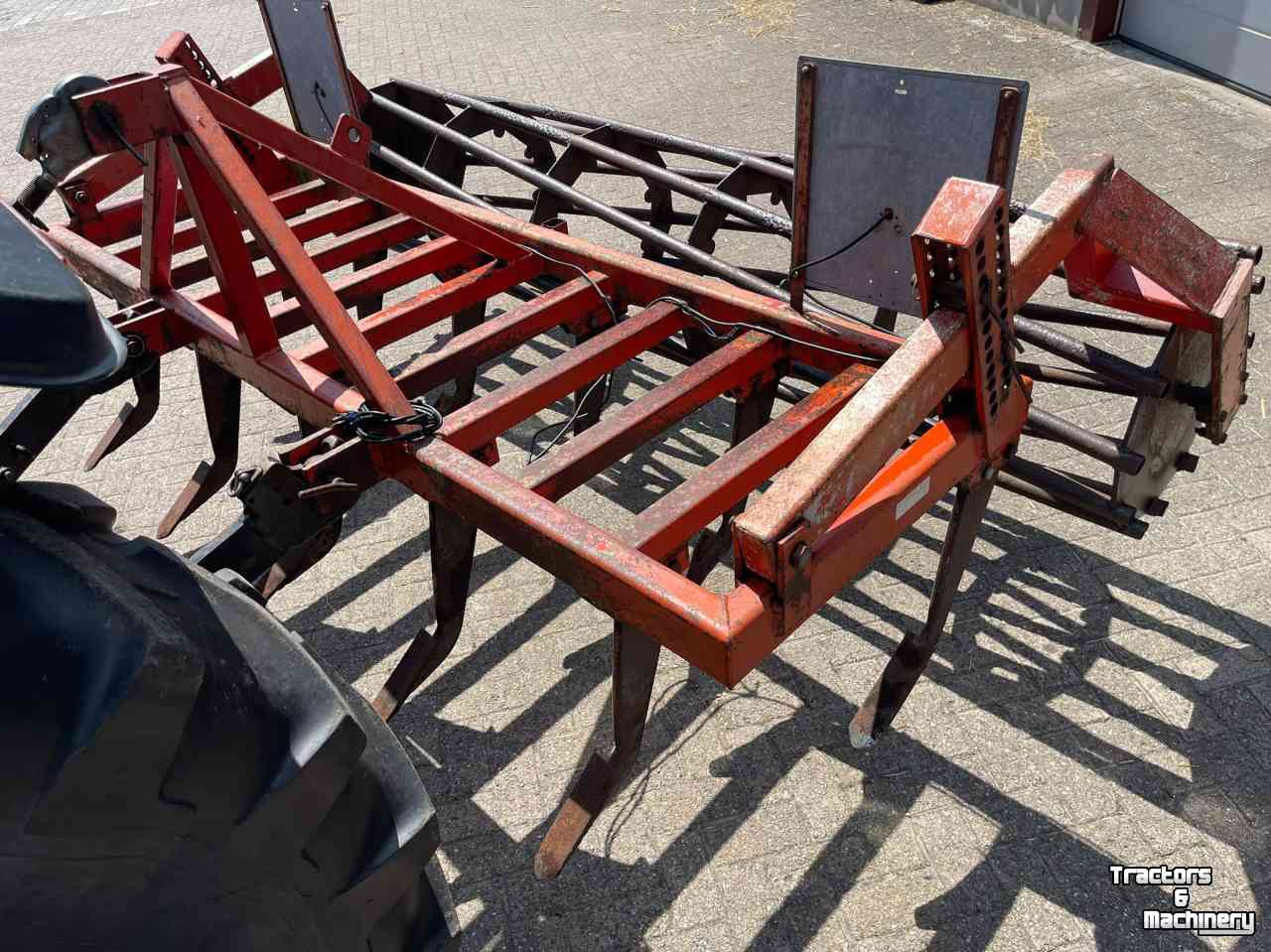 Cultivator Evers Grubber mit Rohrstabwalze