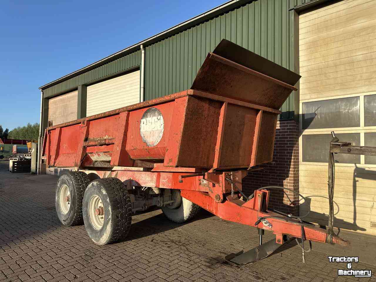 Earth- / Sand-dumper Beco Kipper