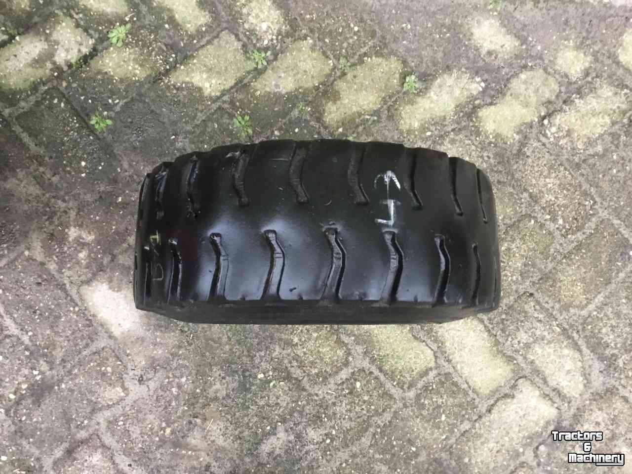 Wheels, Tyres, Rims & Dual spacers  21x8 - 9