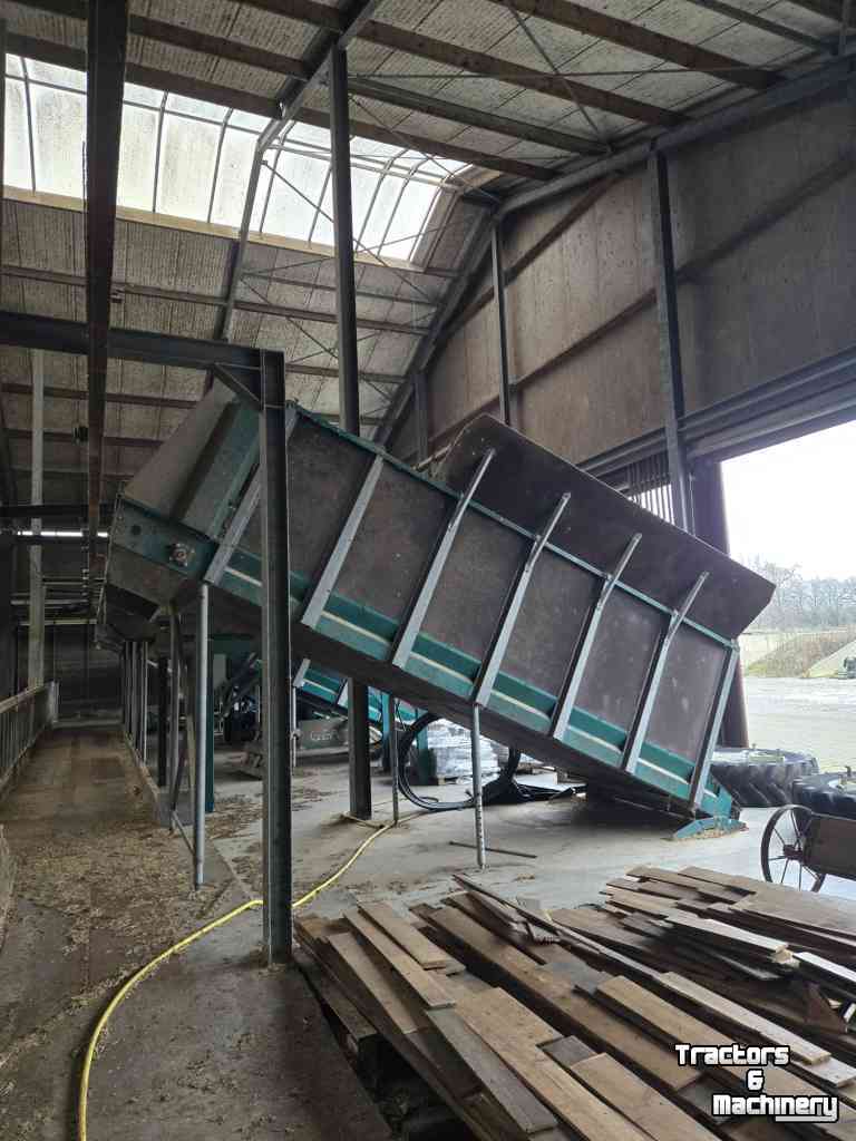 Automatic feeding system GEA MULLERUP