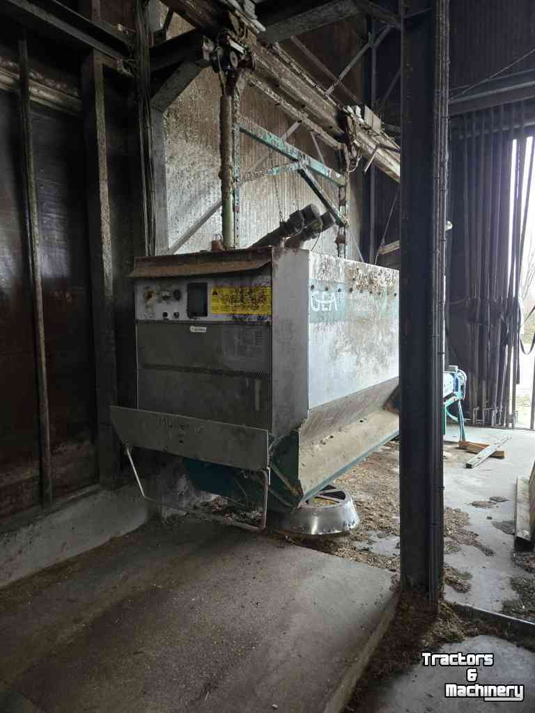 Automatic feeding system GEA MULLERUP