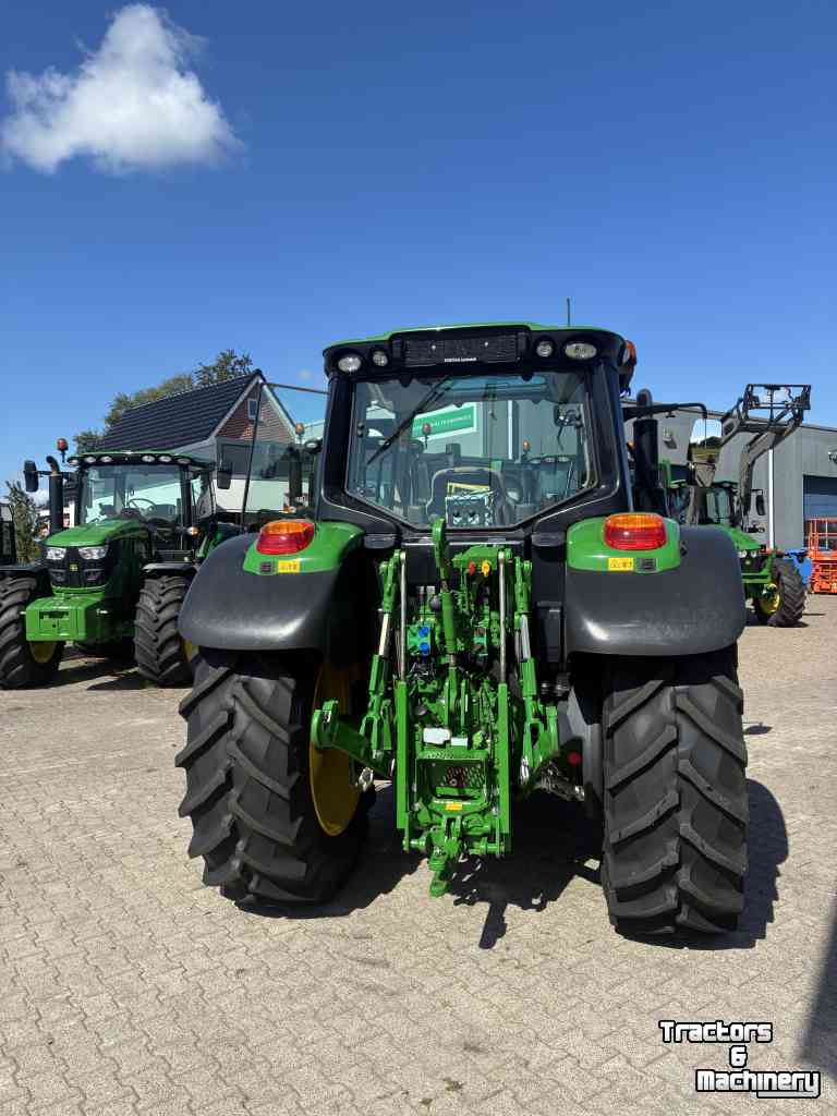 Tractor John Deere 6100M
