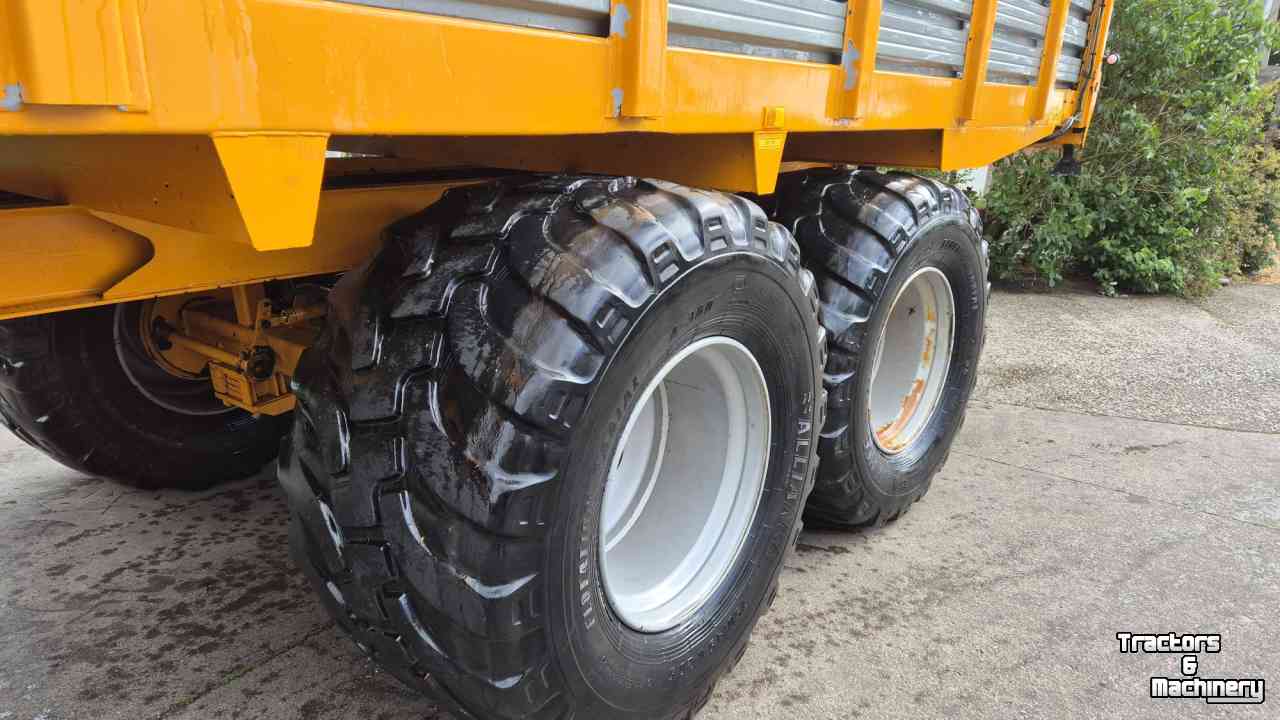 Silage wagon Veenhuis Combi 2200