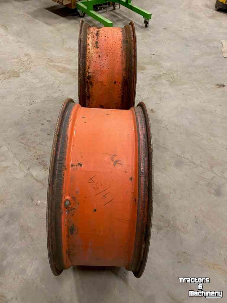 Wheels, Tyres, Rims & Dual spacers Deutz 14x34
