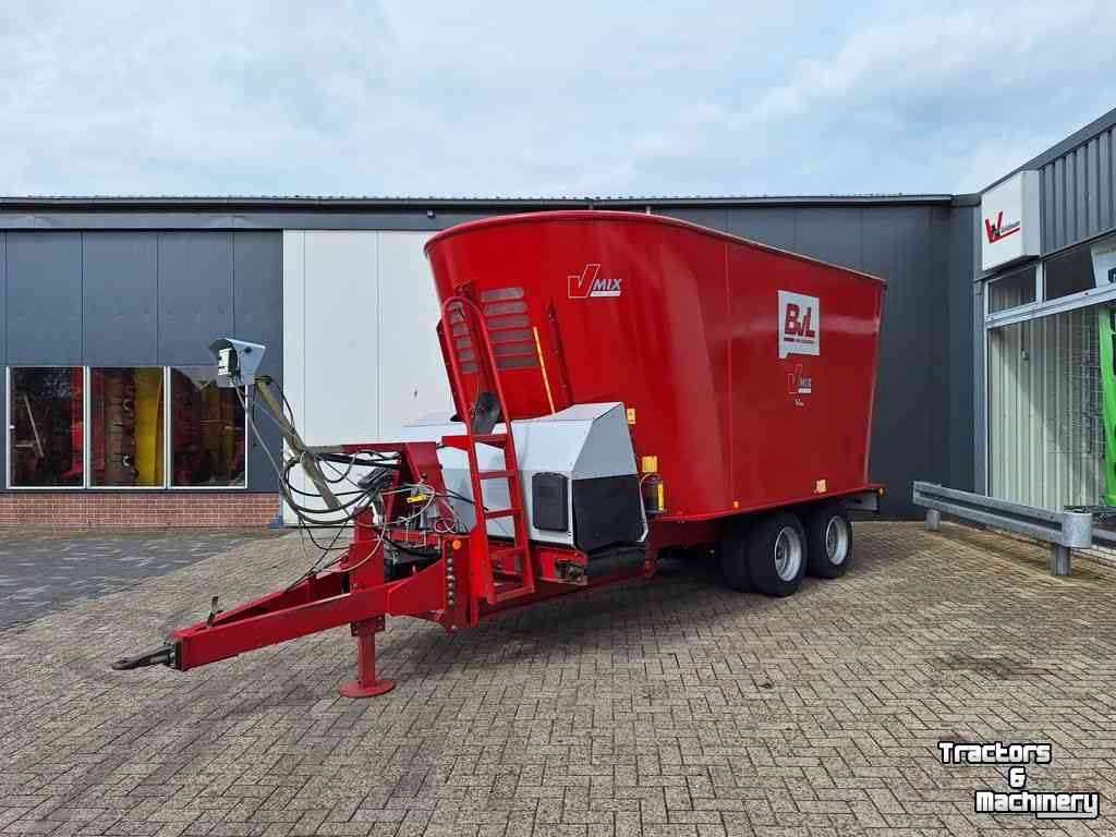 Vertical feed mixer BVL V-MIX 24-2S