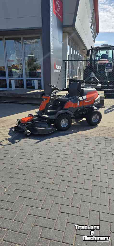 Ride-on mower Husqvarna Rider 420 TsX AWD