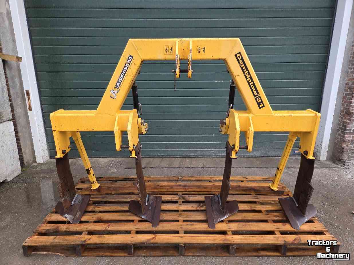 Deep subsoiler  Agrisem Combiplow 31 Voorzetwoeler