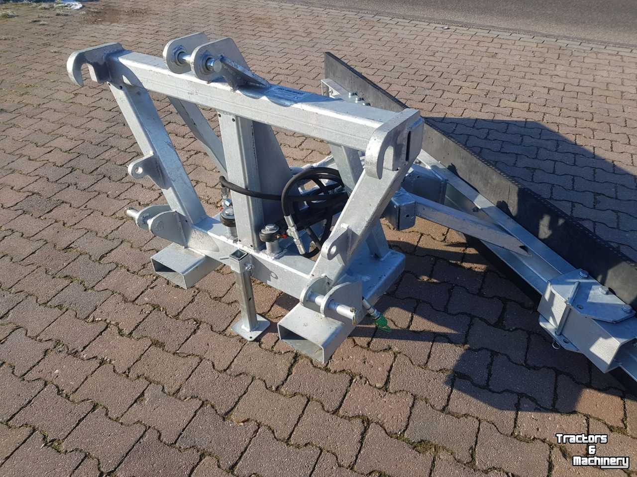 Rubber yard scraper GRS Rubber schaaf schuif hydraulisch