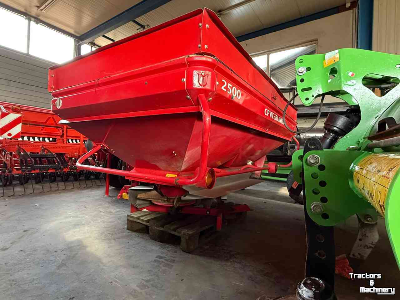 Fertilizer spreader Tulip Centerline